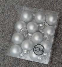 12 Ikea 20mm Baubles, new
