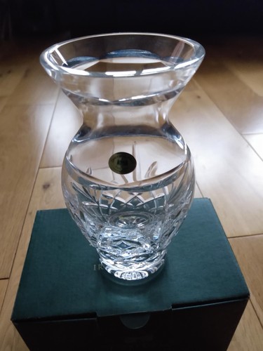 Tyrone crystal vase 6 - tyrone, 6”