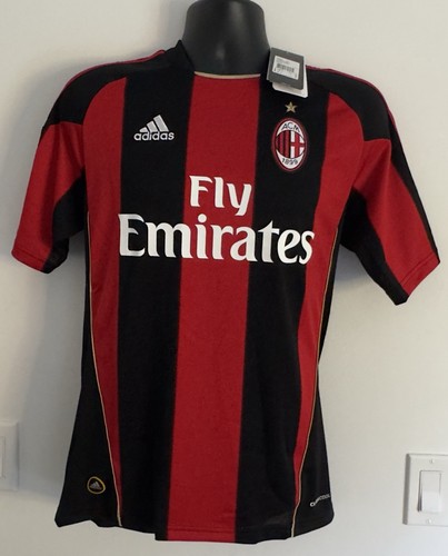 Small bnwt milan 2010 - bnwt, 2010/11