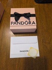 Pandora Gift Box With Bow