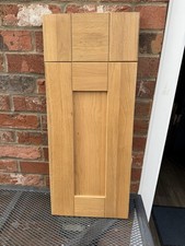 SOLID PIPPY OAK DOOR 300 WIDE x 570mm HIGH + 300 X 140 DRAW FRONT STOCK DZ571