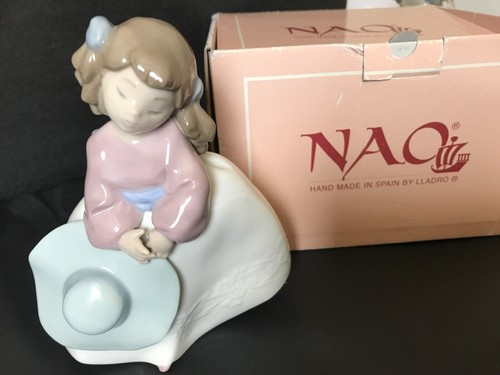 Nao lladro young - by, lady