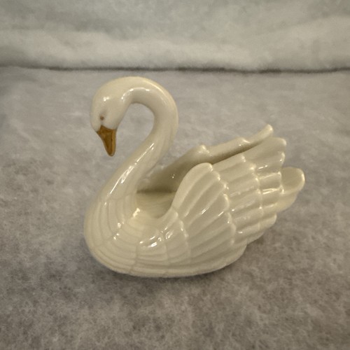 Lenox swan figurine place card - lenox,