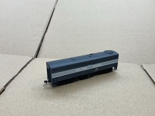 Scale diesel locomotive fb1 - diesel,