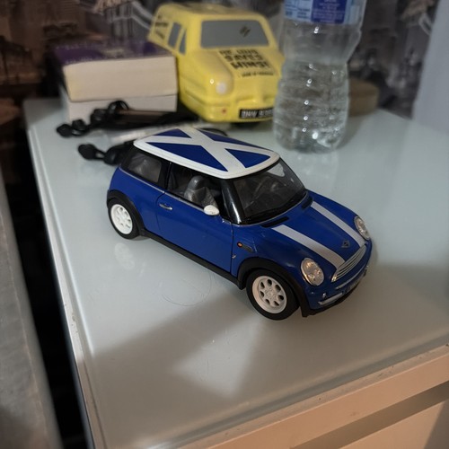 Scale mini scotland flag - scale,