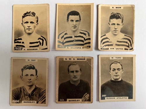 Football card pinnace - football,