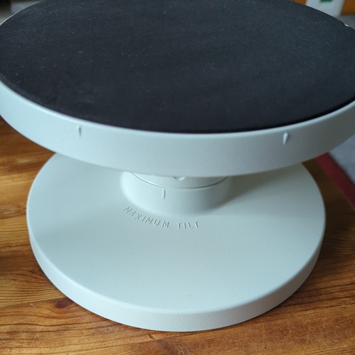 Tilting turntable 9 - turntable,