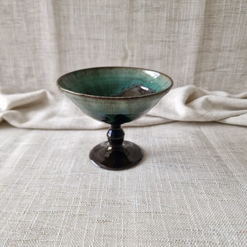 Woburn pottery green glazed - woburn,