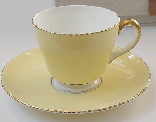 Vintage wedgwood teacup and