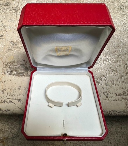 Vintage cartier love bracelet - cartier,