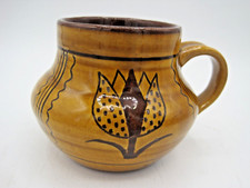 1960's WELLS POTTERY MUG, SOMERSET. GEOFFREY & OLIVE BARFOOT. SGRAFFITO TULIP.