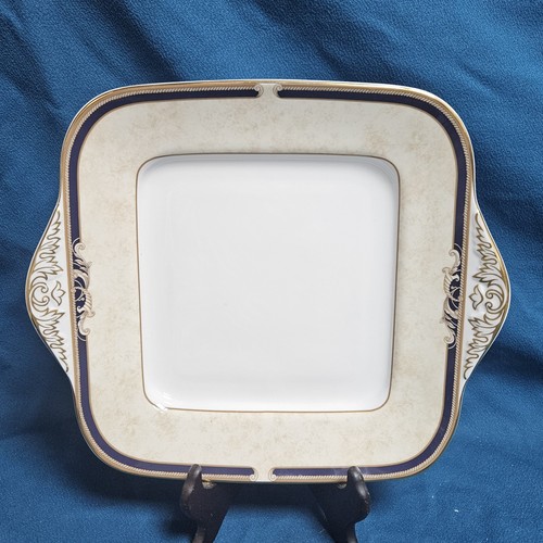 Wedgwood cornucopia eared cake - cornucopia,