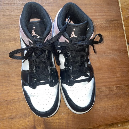 Excellent condition nike - excellent,