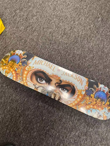 Size supreme michael - supreme,