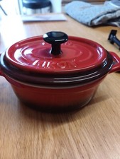 KHUN RICON SWITZERLAND CASAROLE DISH BRAND NEW