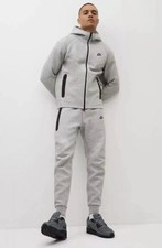 Nike Tech Fleece