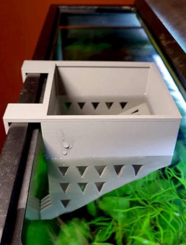 Aquarium water change defuser - water,