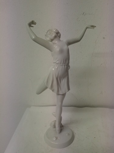 Great large porcelain figurine - porcelain,