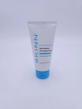 Skinn Non-Negotiables Hand