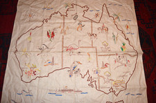 AUSTRALIA LINEN EMBROIDERED MAP VINTAGE TABLECLOTH HANGING