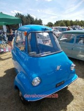 PHOTO  1959 SCOOTACAR AT THE