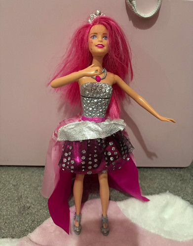 Singing barbie transforming - singing,