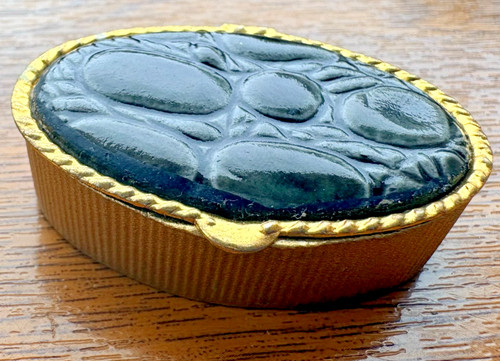 Gold tone oval pill - oval, box