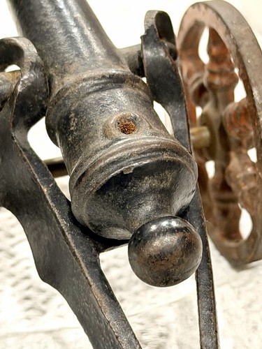 Antique american cast iron toy - cast,