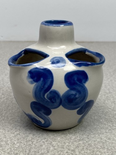 Hadley pottery flower - ma,