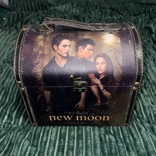 RARE TWILIGHT SAGA NEW MOON VINTAGE TRUNK CASE JEWELRY BOX EDWARD BELLA JACOB NM