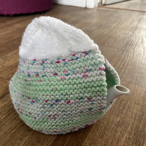 Handmade green knitted tea - green,