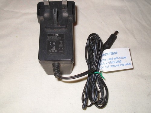 Mains power adaptor 12v - dc,