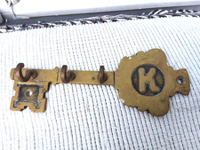 VINTAGE 3 HOOK KEY SHAPED