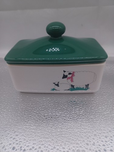 Hornsea pottery farmyard - hornsea,