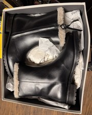 Russell & Bromley LakeSide Zip