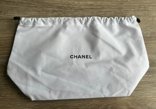 Authentic chanel beaute - authentic,