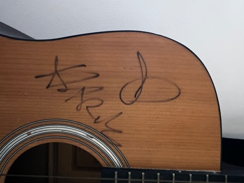 Harry styles signed - harry,