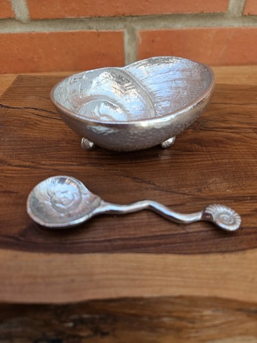 Vintage small pewter ammonite - small,