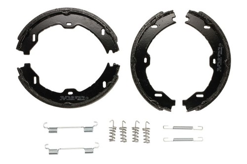 Parking brake shoes - , rear