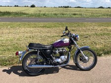 TRIUMPH  BONNEVILLE  T140 V