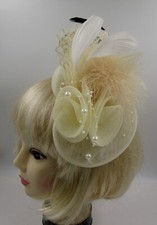 Cream fascinator with petals, pearls, and crystals (beak clip and pin) bb15