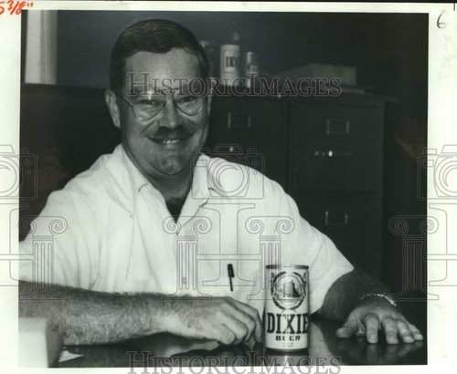 1982 press photo - 1982, robert