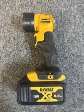 DeWalt DCL040 18V li-ion XR Cordless LED Pivot Torch With 1 x 4.0Ah Battery