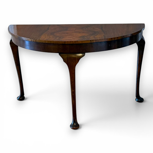 Antique walnut demi - antique, lune
