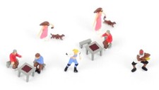 N Gauge City Park People Figure Set and Accessories Painted Model Railway