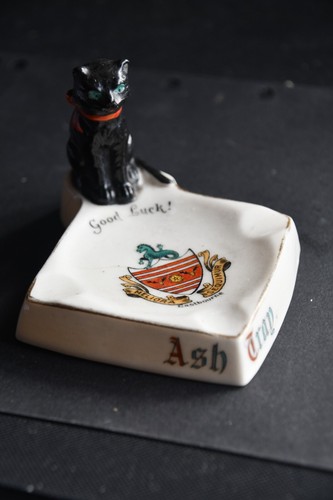 Rare willow crested china - willow,