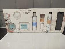 White Grace Pampering moments gift set . 7  Pieces