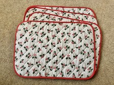 Set of 4 Vintage Christmas HOLLY Square/Rectangle Quilted Placemats