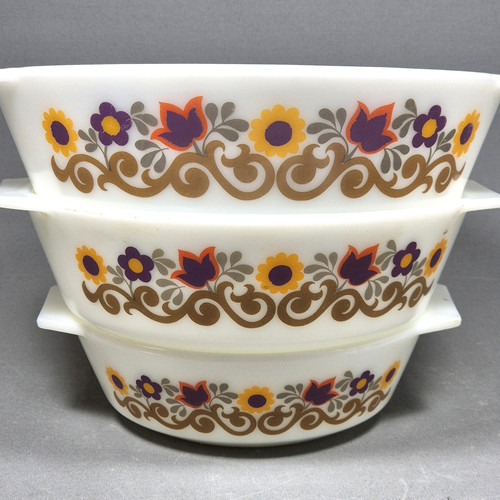Set three vintage jaj pyrex - three,