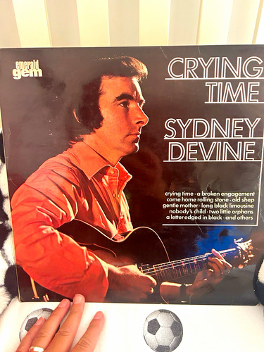 Sydney devine crying time - sydney,